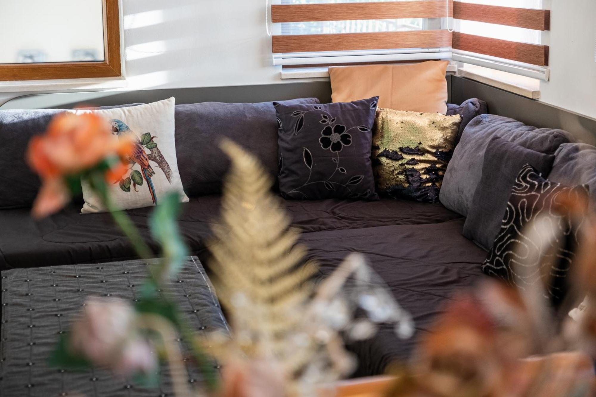 Roman Thermae 2Bdrm Sunny Apartment 瓦爾納 外观 照片